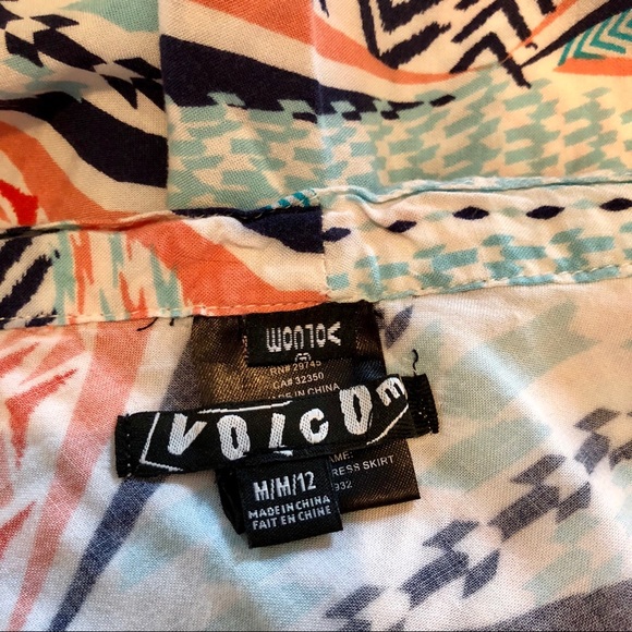 Volcom Wrap Skirt/Dress - Picture 2 of 8